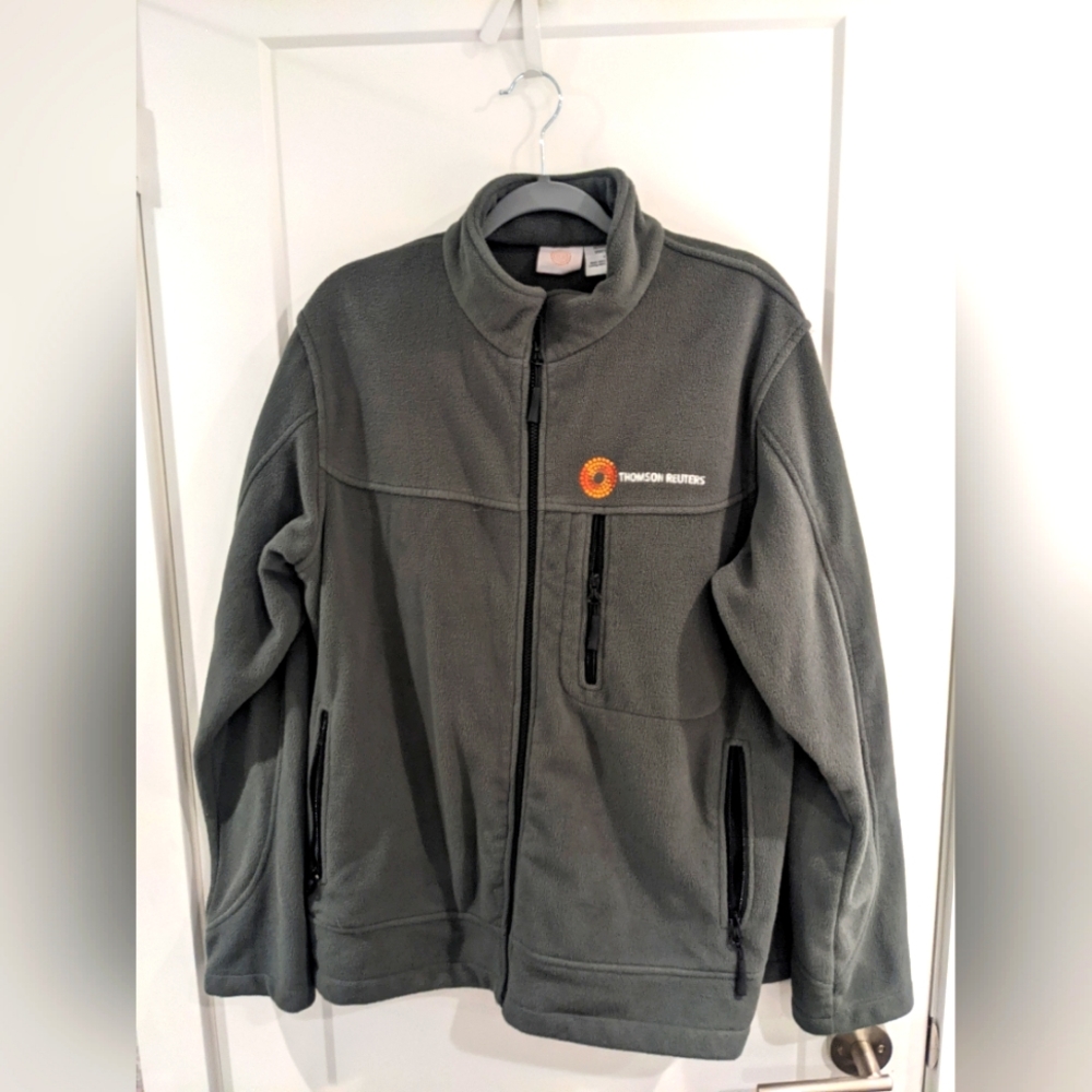 Cozy Grey Fleece Men's Large